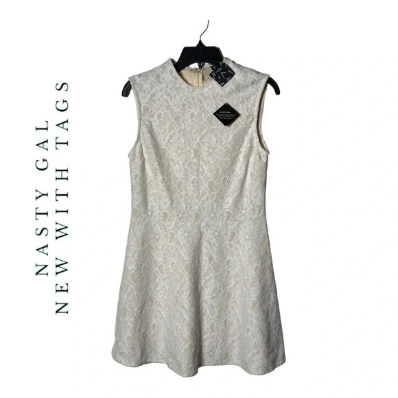 1854. NASTY GAL ALL LACE WITH LINER MINI LENGTH DRESS WHITE/BEIGE IN COLOR SZ MD - Picture 1 of 10